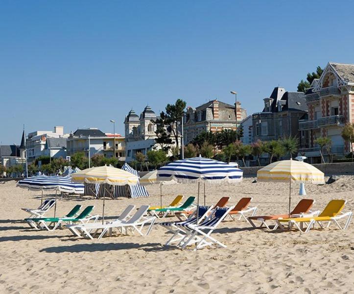 Royan - Appartement Vue Mer - Proximite Plage Et Parking Privatif Екстер'єр фото