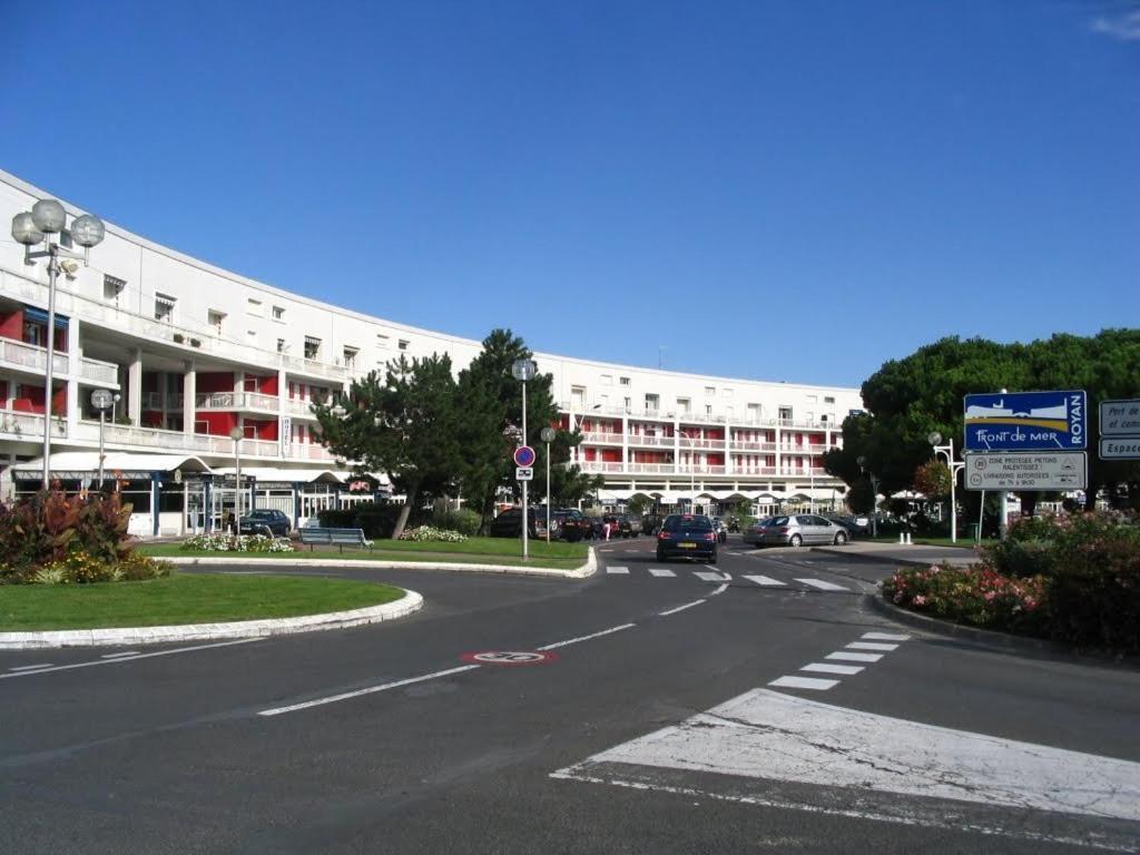 Royan - Appartement Vue Mer - Proximite Plage Et Parking Privatif Екстер'єр фото
